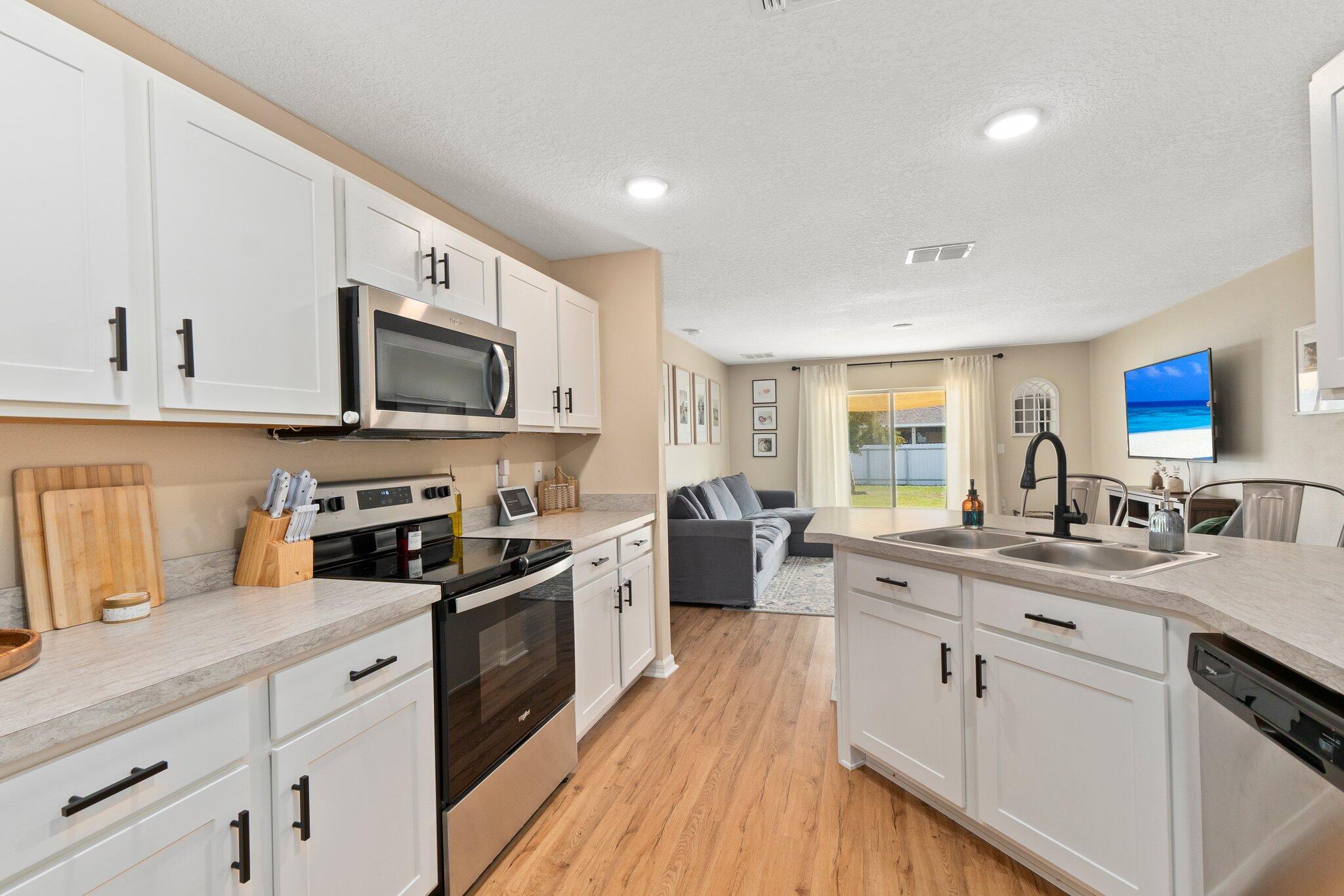 4249 Southwest Whitebread Road Port St. Lucie, FL 34953 - Photo 10 of 41 18-web-or-mls-DSC04046