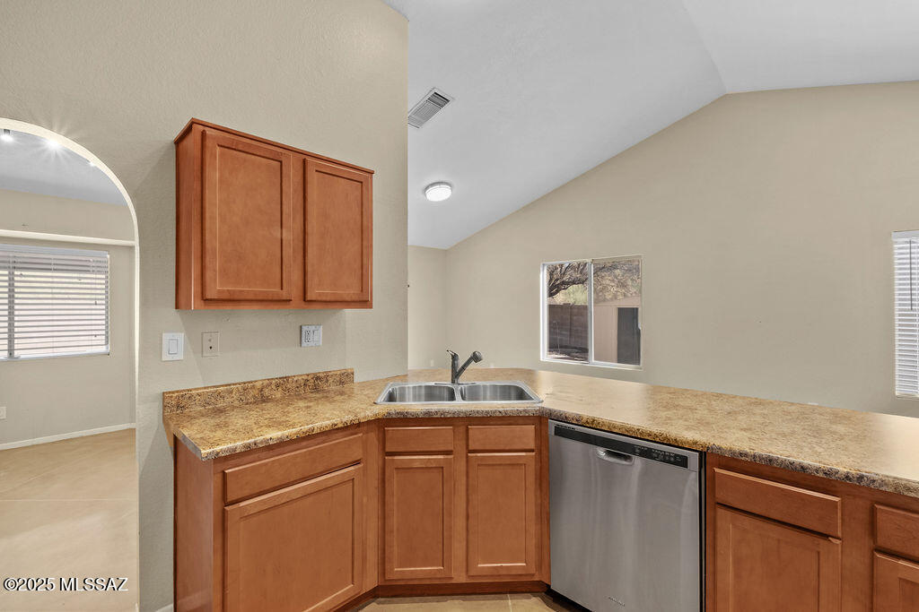 4519 South Chatam Ridge Tucson, AZ 85730 - Photo 20 of 43