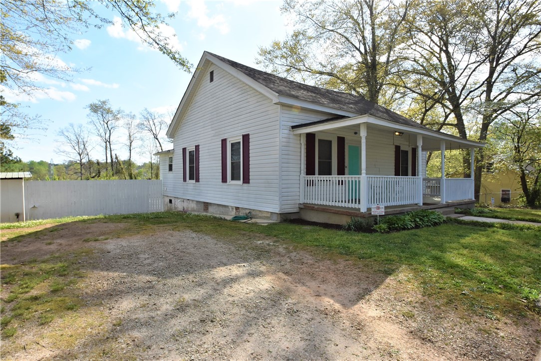 2127 Bird Street Greer, SC 29651 - Photo 1 of 24 Gallery Image 1