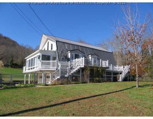 44 Batten Road Poca, WV 25159 - Photo 6 of 8 Exterior Front.