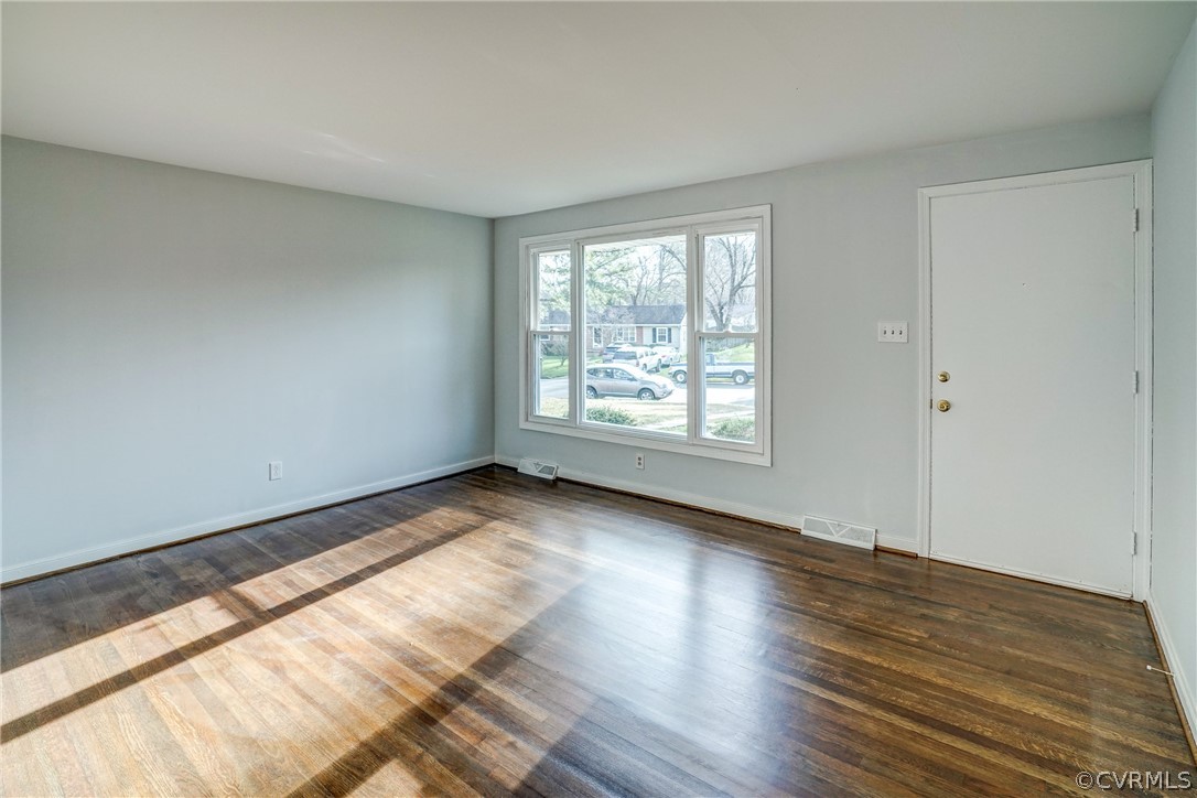 8718 Greycliff Road Henrico, VA 23294 - Photo 9 of 24 Gallery Image 9