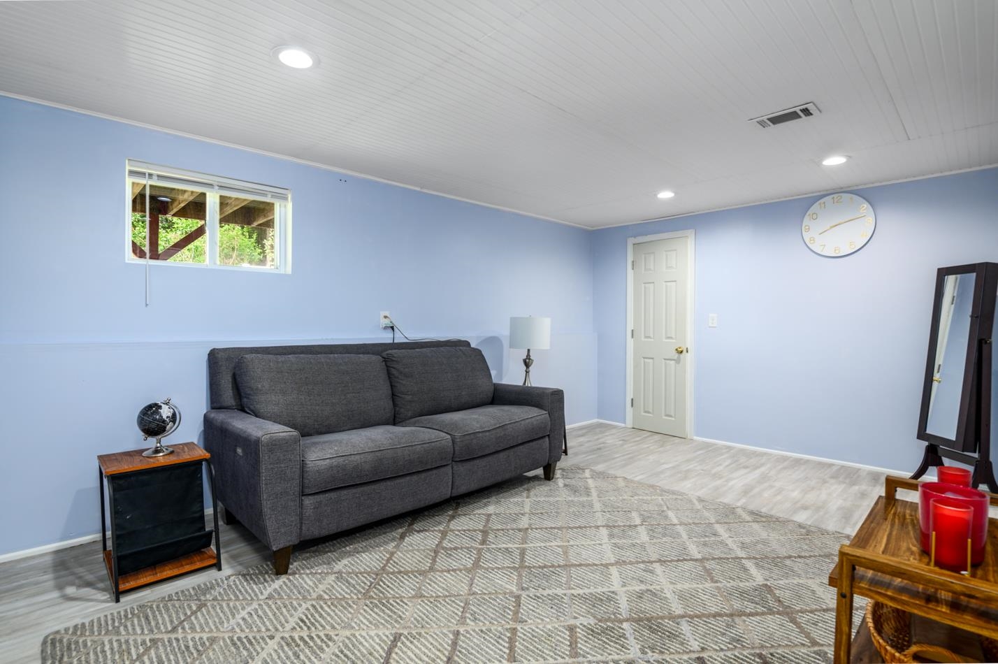 17 Woodlawn Road Raymond, NH 03077 - Photo 21 of 31 Gallery Image 21