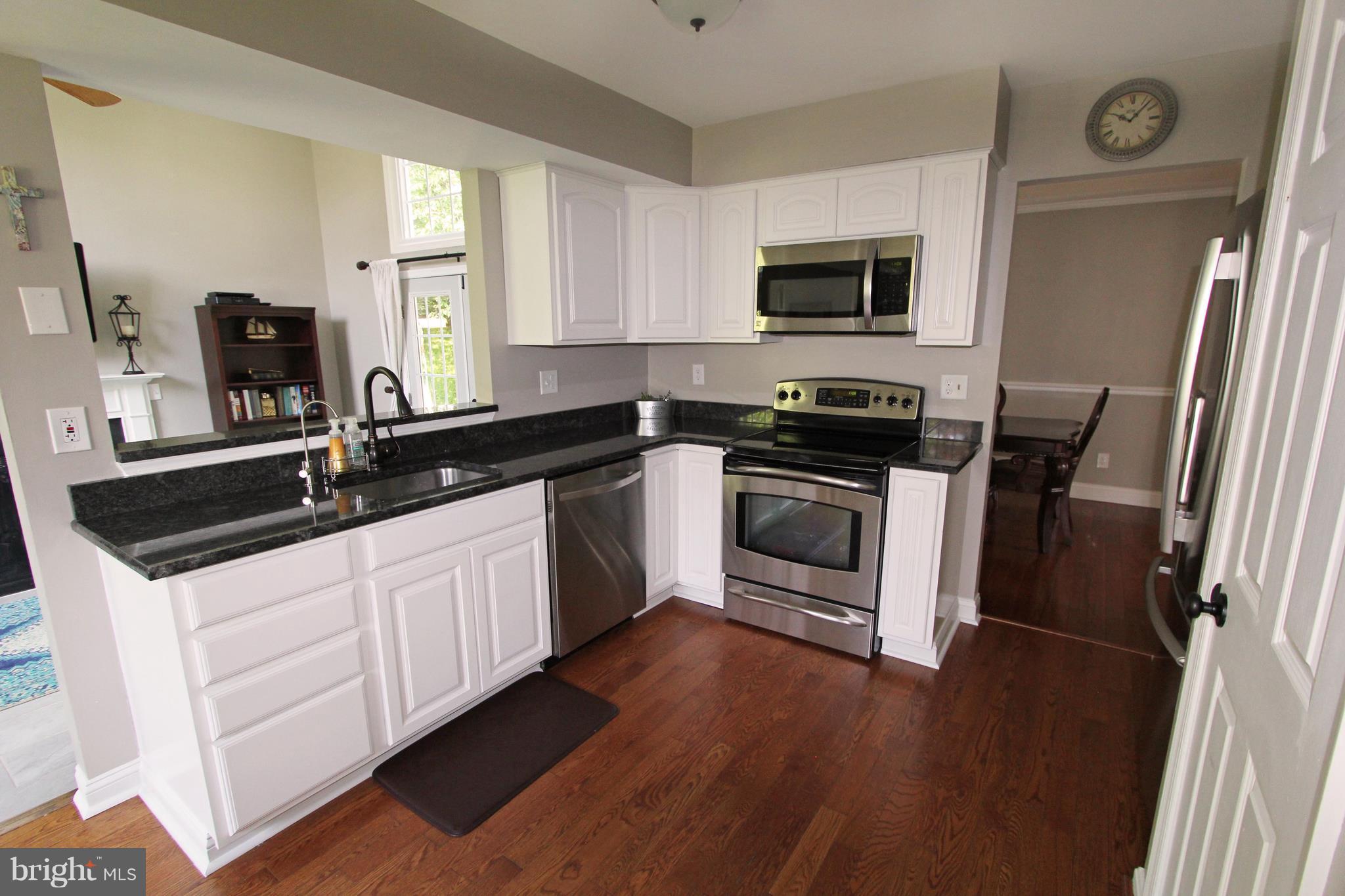 700 North Shamrock Road Bel Air, MD 21014 - Photo 3 of 26 Granite countertops/stainless appliances