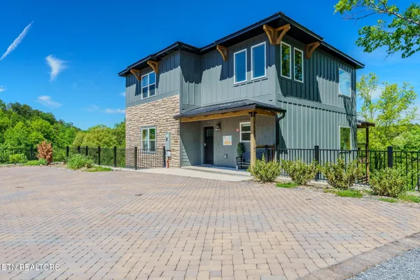 $1,589,990 | 1130 Lee Cardwell Circle, Unit 5, Pigeon Forge, TN 37863