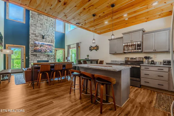 $1,589,990 | 1130 Lee Cardwell Circle, Unit 5, Pigeon Forge, TN 37863