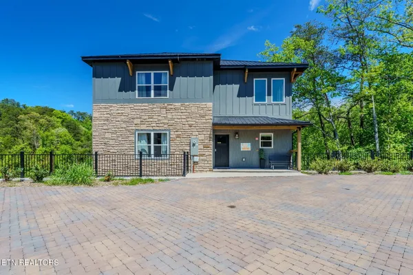 $1,589,990 | 1130 Lee Cardwell Circle, Unit 5, Pigeon Forge, TN 37863