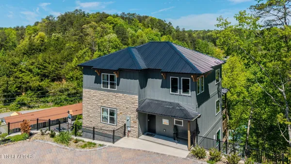 $1,589,990 | 1130 Lee Cardwell Circle, Unit 5, Pigeon Forge, TN 37863