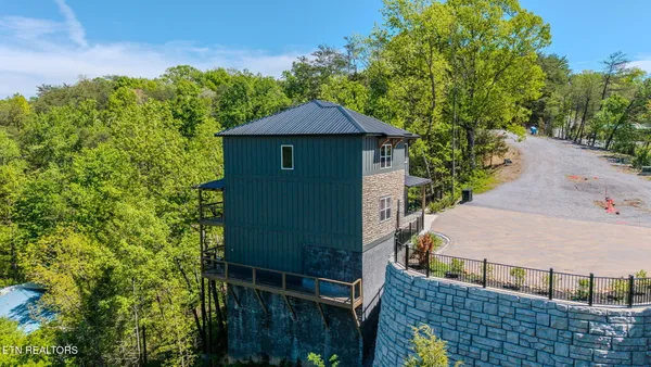 $1,589,990 | 1130 Lee Cardwell Circle, Unit 5, Pigeon Forge, TN 37863