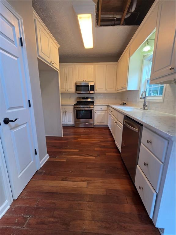 975 Whitehead Road Sugar Hill, GA 30518 - Photo 6 of 32 Gallery Image 6