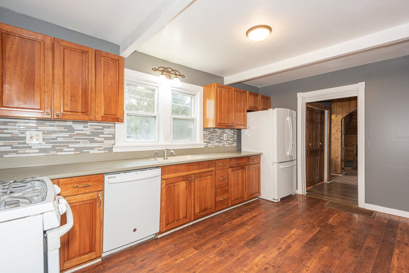 26W228 Jewell Road Winfield, IL 60190 - Photo 6 of 16