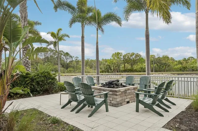 $549,900 | 10530 Boardwalk Loop, Unit 201, Lakewood Ranch, FL 34202