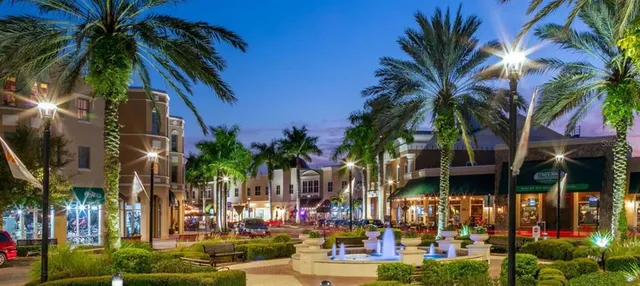 $549,900 | 10530 Boardwalk Loop, Unit 201, Lakewood Ranch, FL 34202