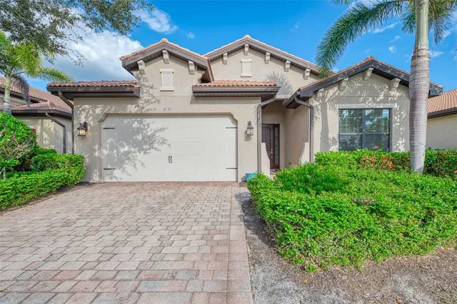 $549,000 | 1050 Bluffwood Drive, Nokomis, FL 34275