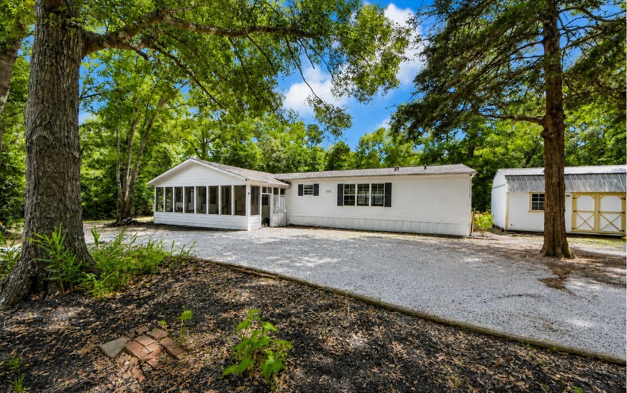 3615 Brazewell Road Cleveland, TX 77328 - Photo 2 of 45