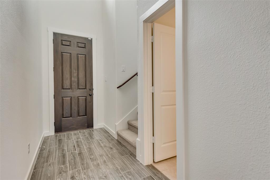 2709 Splendor Lane Little Elm, TX 75068 - Photo 4 of 26 Gallery Image 4