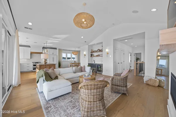 $1,399,900 | 11 Amidships Lane, Hampstead, NC 28443