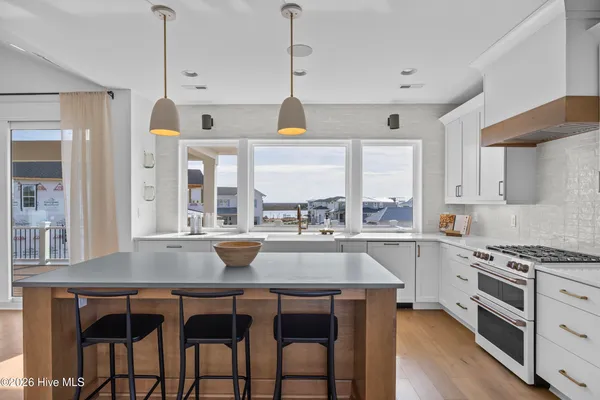 $1,399,900 | 11 Amidships Lane, Hampstead, NC 28443