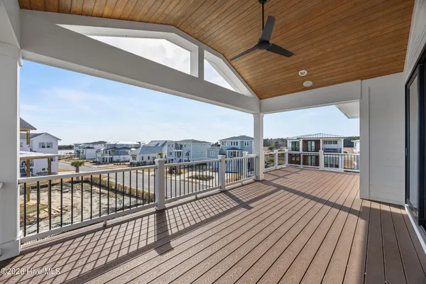 $1,399,900 | 11 Amidships Lane, Hampstead, NC 28443