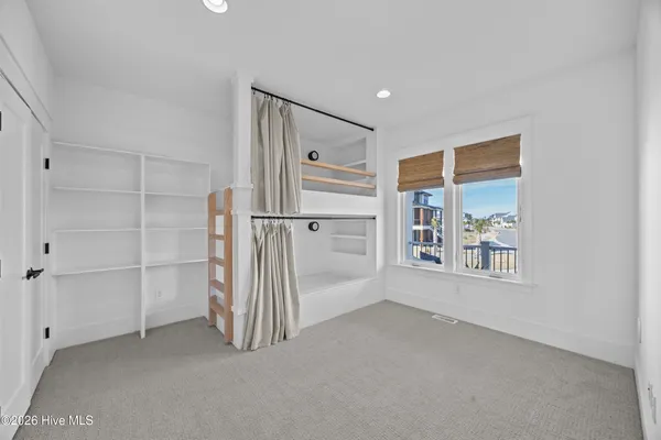 $1,399,900 | 11 Amidships Lane, Hampstead, NC 28443