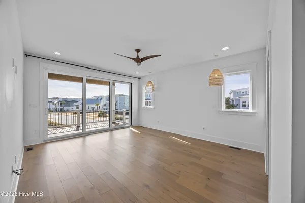 $1,399,900 | 11 Amidships Lane, Hampstead, NC 28443