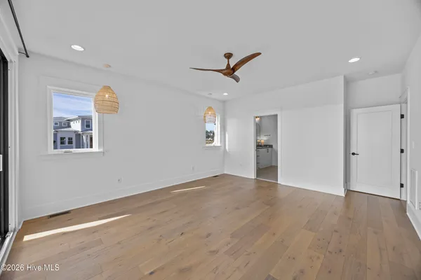 $1,399,900 | 11 Amidships Lane, Hampstead, NC 28443