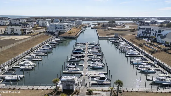 $1,399,900 | 11 Amidships Lane, Hampstead, NC 28443