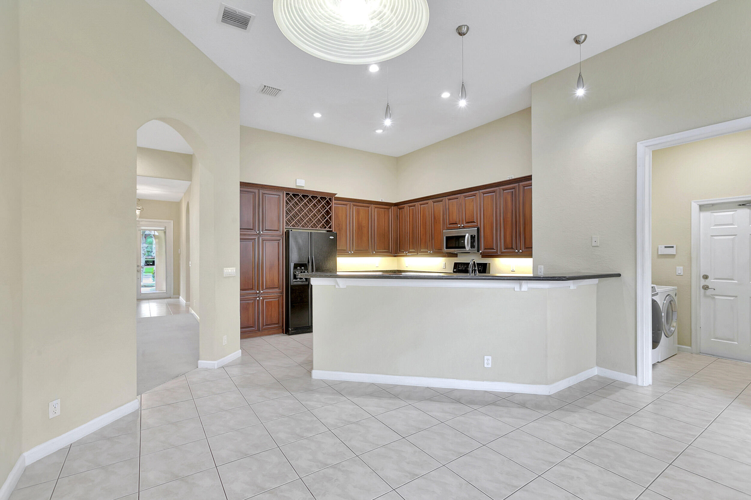 176 Via Veracruz Jupiter, FL 33458 - Photo 14 of 81 kitchen bar seating