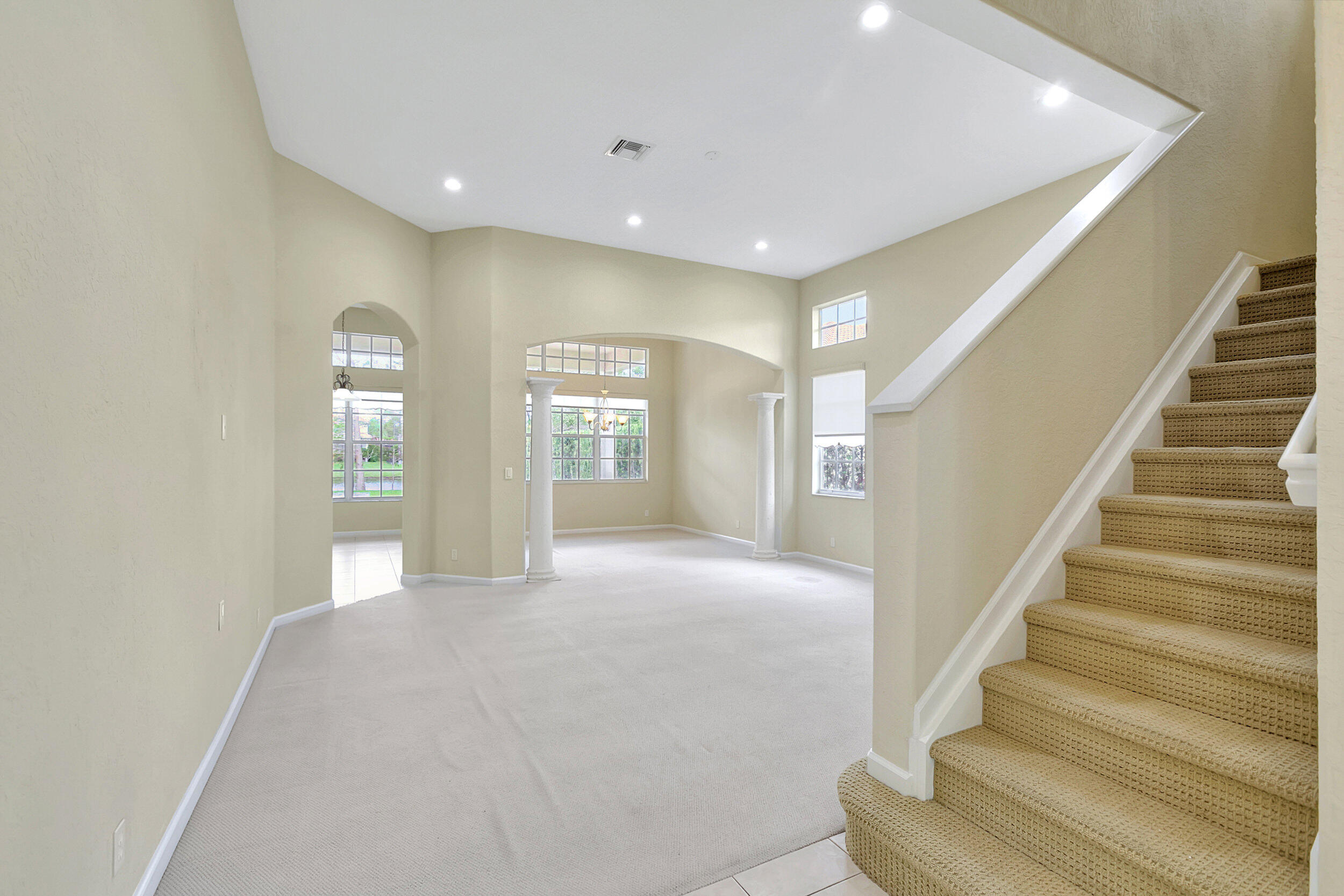 176 Via Veracruz Jupiter, FL 33458 - Photo 8 of 81 foyer view of living room