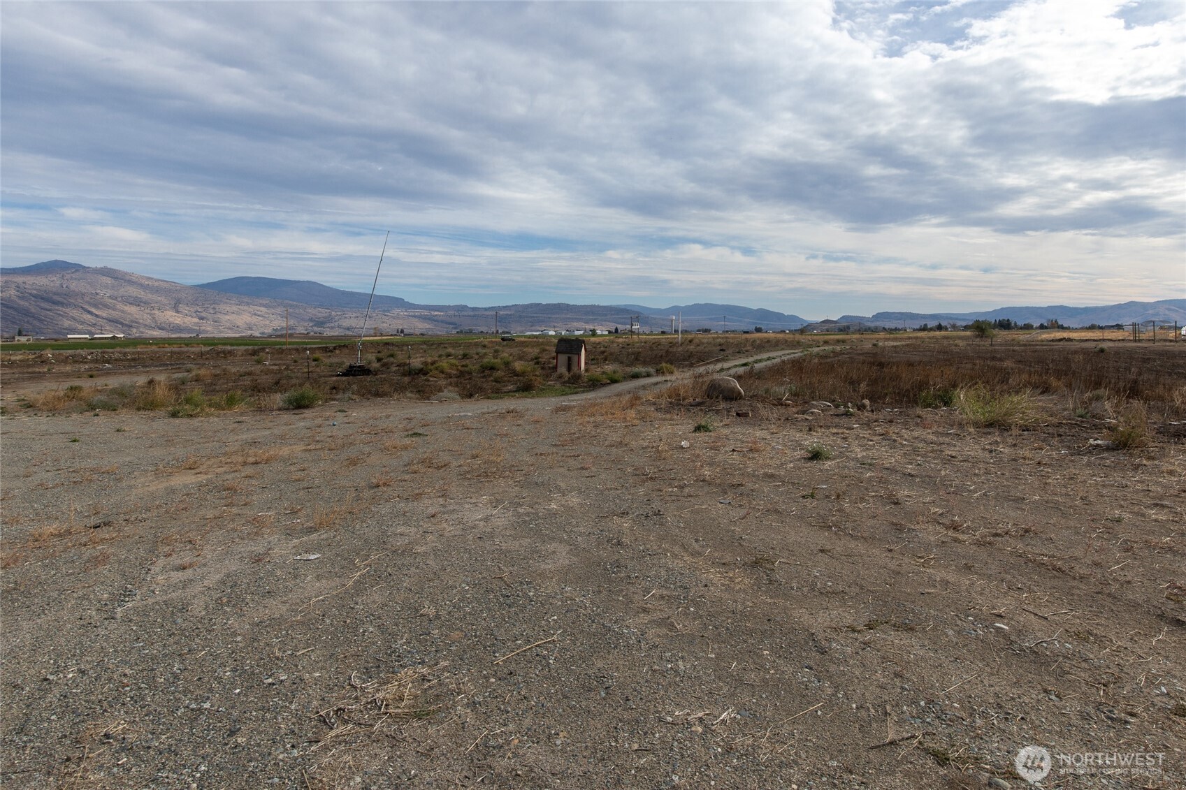 105 Greenacres Road Riverside, WA 98849 - Photo 6 of 8 a view of lake with mountain