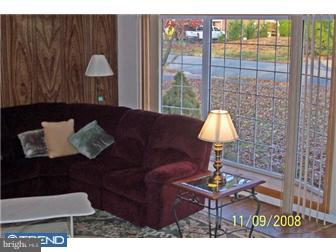 254 Lewis Road Springfield, PA 19064 - Photo 3 of 12 Living Room