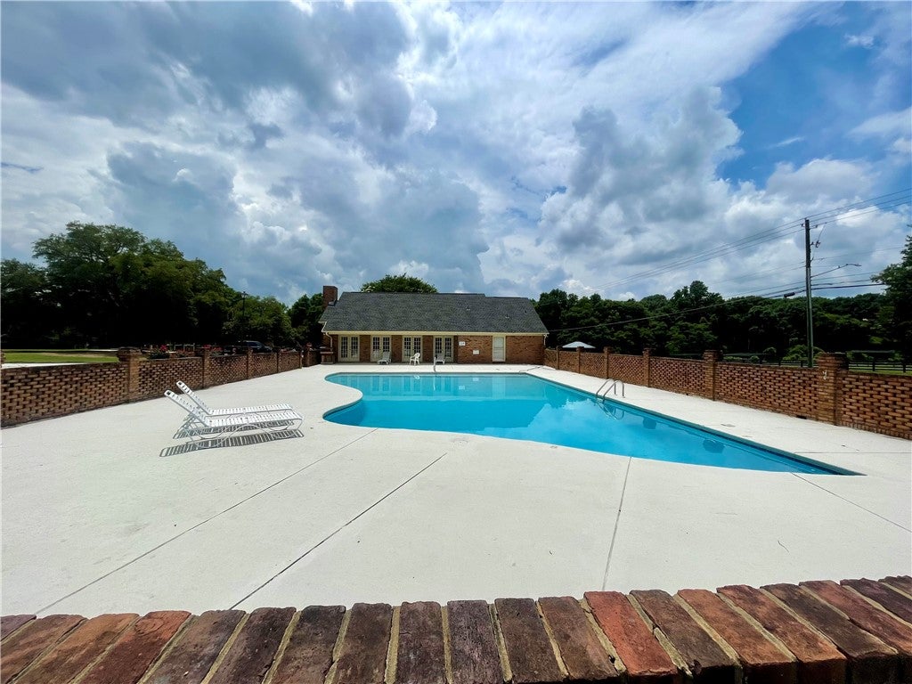 1761 Wire Road, Unit 213 Auburn, AL 36832 - Photo 19 of 22 Gallery Image 19