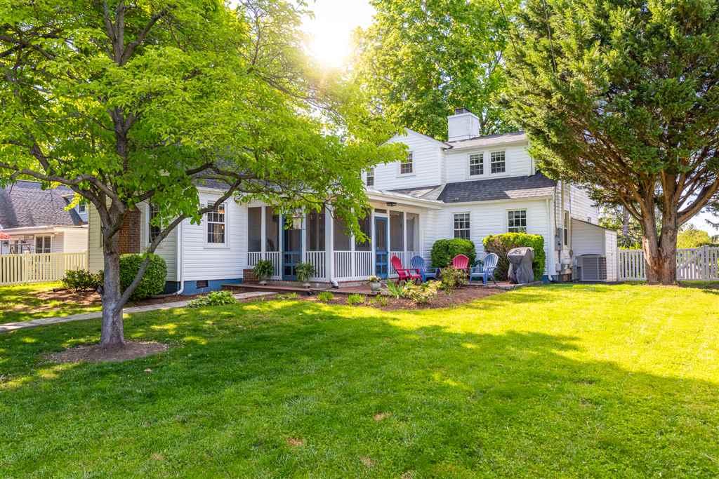 1060 Lyndhurst Road Waynesboro, VA 22980 - Photo 2 of 30 Gallery Image 2