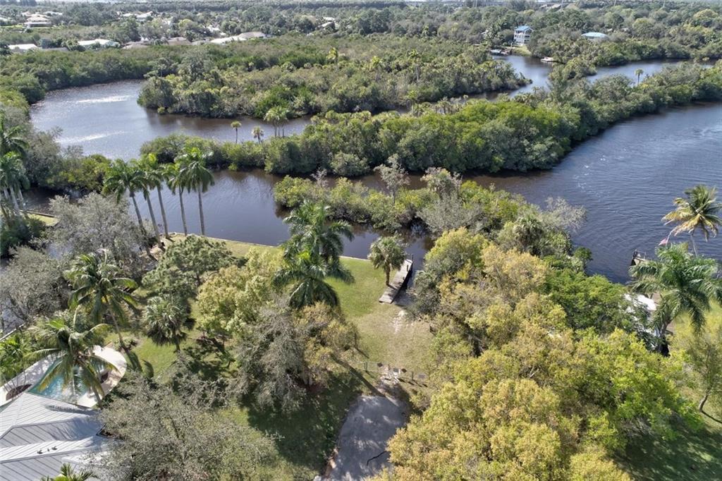 595 Southwest Harbor Street Stuart, FL 34997 - Photo 58 of 62 Gallery Image 58