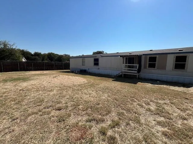 $1,400 | 306 Pisces Drive, Granbury, TX 76049