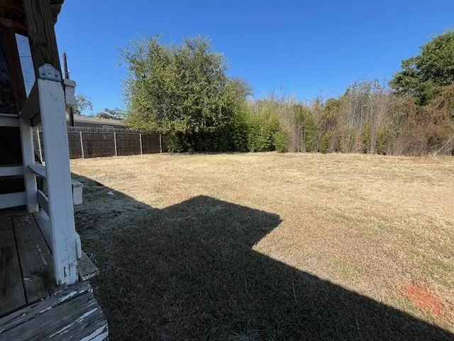 $1,400 | 306 Pisces Drive, Granbury, TX 76049