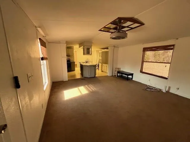 $1,400 | 306 Pisces Drive, Granbury, TX 76049