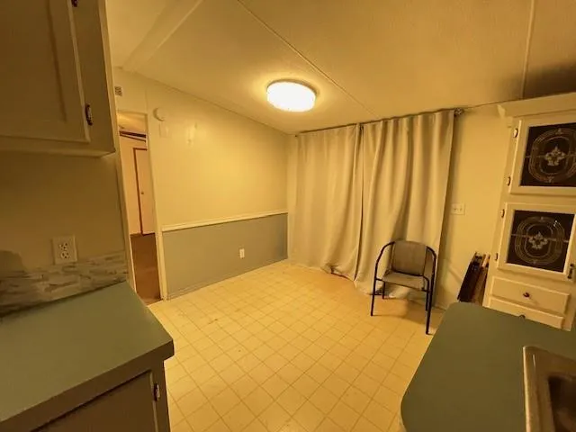 $1,400 | 306 Pisces Drive, Granbury, TX 76049