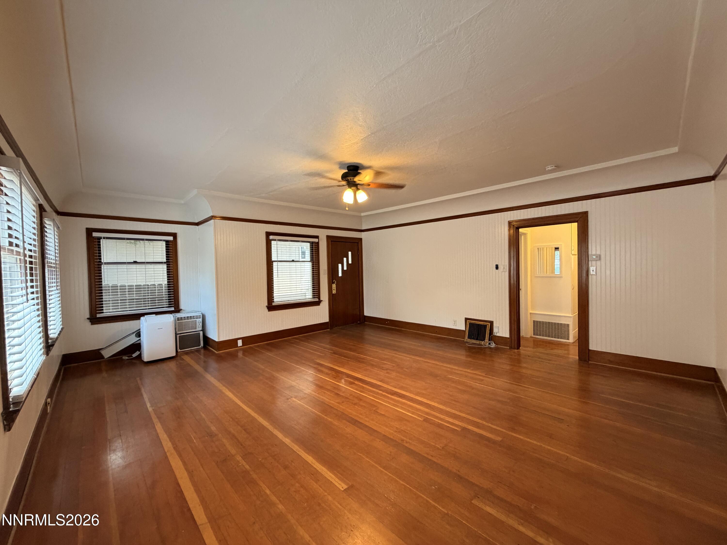 319 Thoma Street Reno, NV 89502 - Photo 3 of 20 2026-06-28 12.15.27