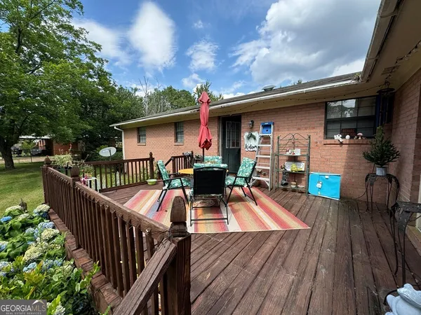 a view of outdoor space yard deck and patio