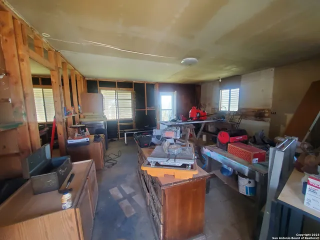 $89,900 | 19939 Caruthers Avenue, Somerset, TX 78069