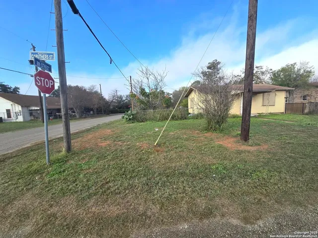 $89,900 | 19939 Caruthers Avenue, Somerset, TX 78069