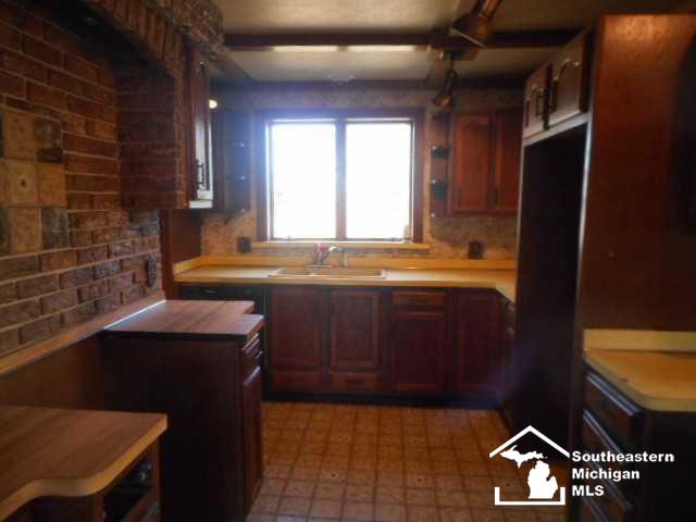 13565 Plank Road Milan, MI 48160 - Photo 11 of 21