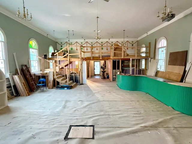 $549,000 | 867 Congress Street, Portland, ME 04102