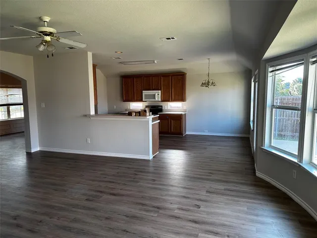 $2,300 | 2512 Clubhouse Drive, Denton, TX 76210