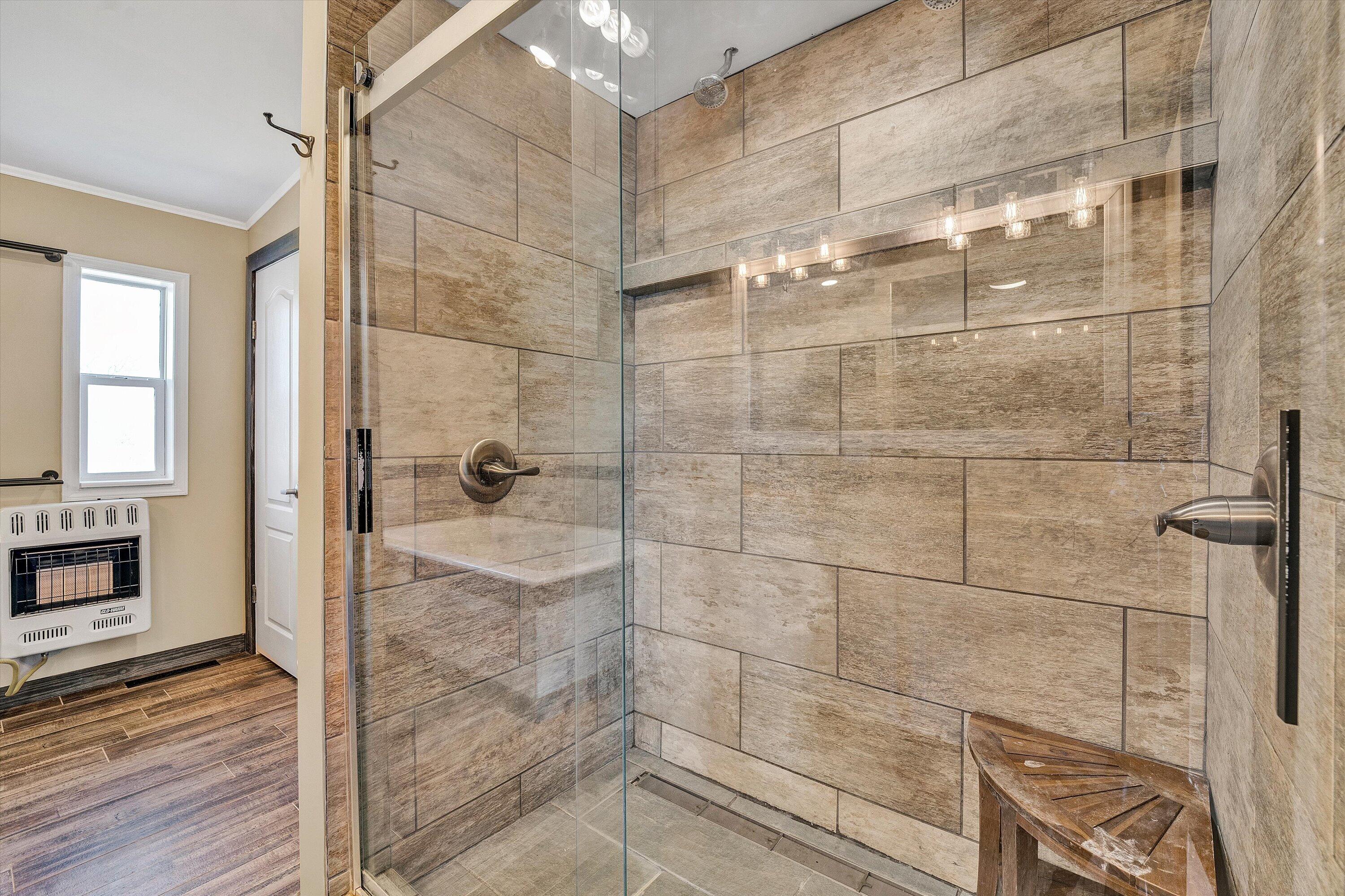 5555 Doe Run Road Rocky Mount, VA 24151 - Photo 17 of 38 Primary Suite