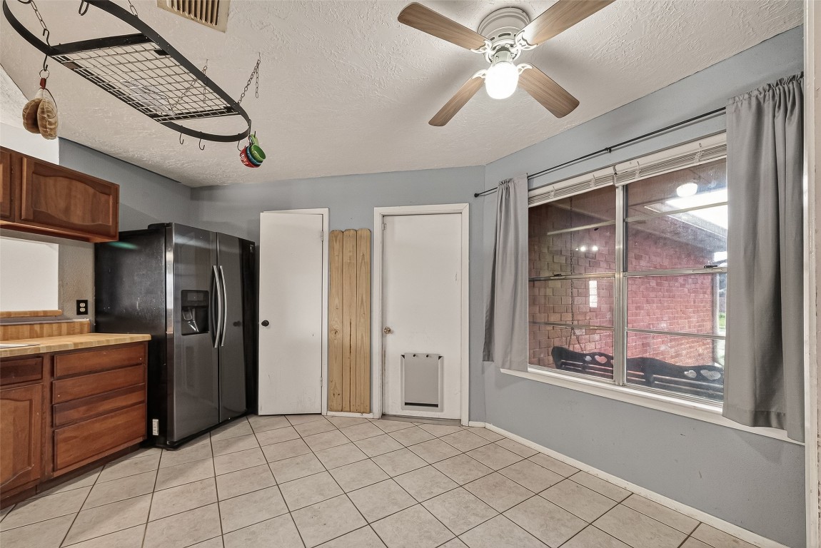 10135 Shell Rock Road La Porte, TX 77571 - Photo 6 of 17 a view of a kitchen with a sink and cabinet