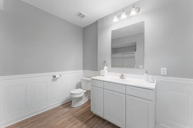 $950,000 | 24877 Harvest Meadows Court, Lakeville, MN 55044