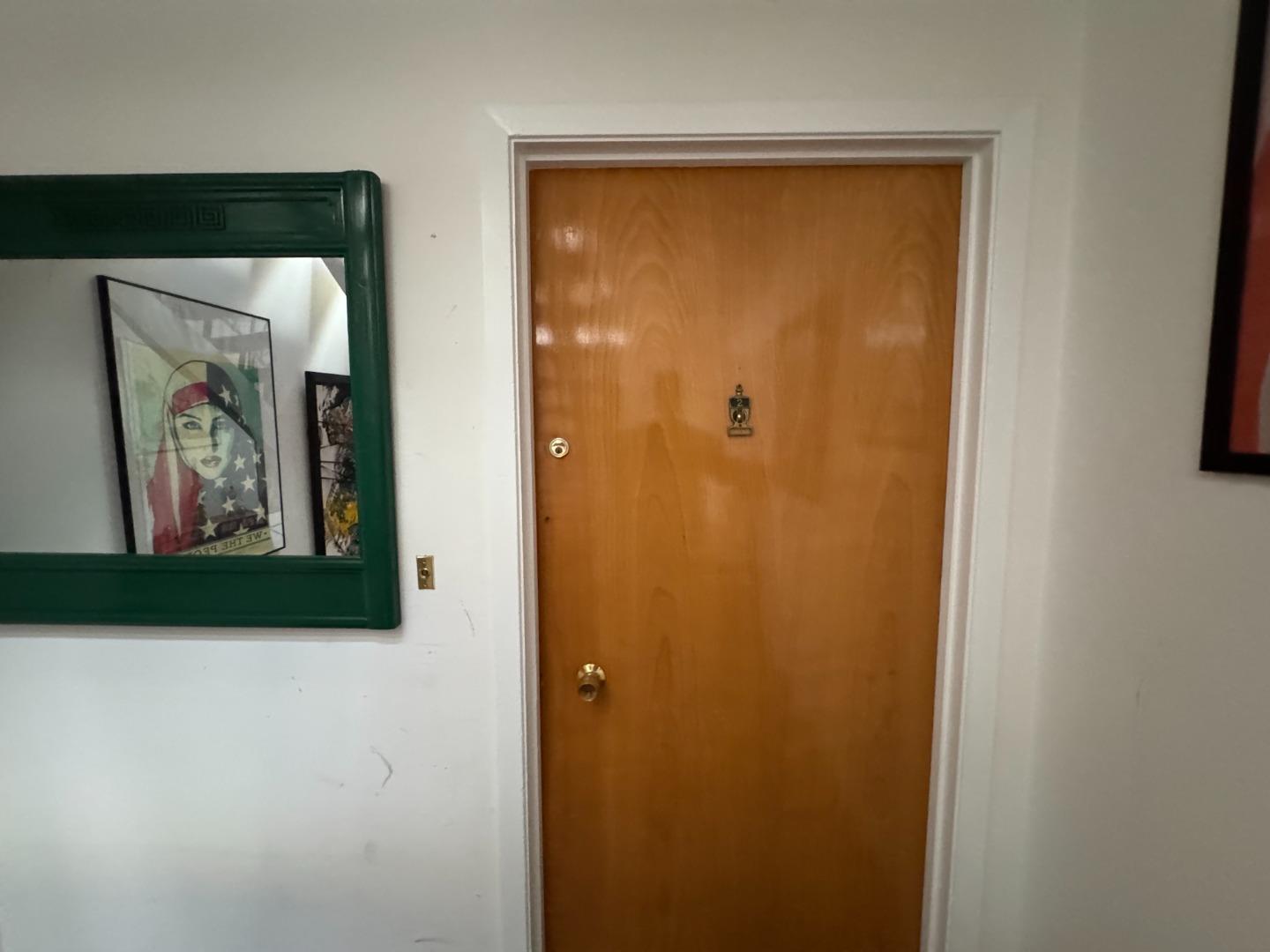 370 Bartlett Street, Unit 3 San Francisco, CA 94110 - Photo 4 of 35 a view of a small space