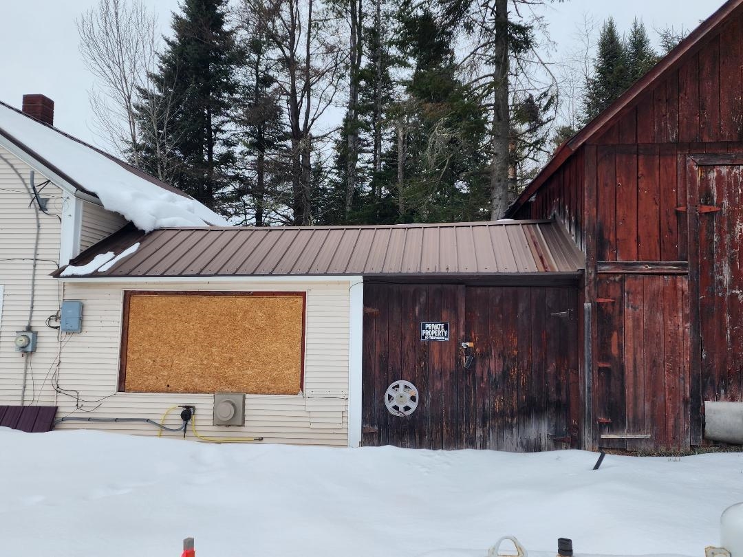 588 Highway 3 Stratford, NH 03590 - Photo 5 of 42