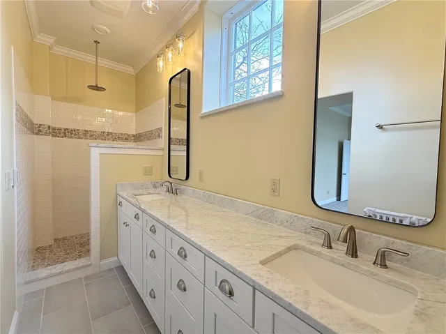 $2,150 | 406 East 8th Street, Horseheads, NY 14903